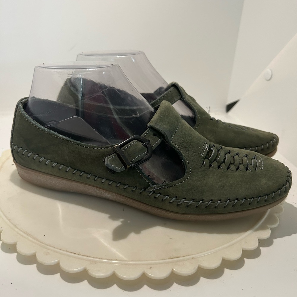 DEXTER green suede leather buckle closure loafers made in USA size 8